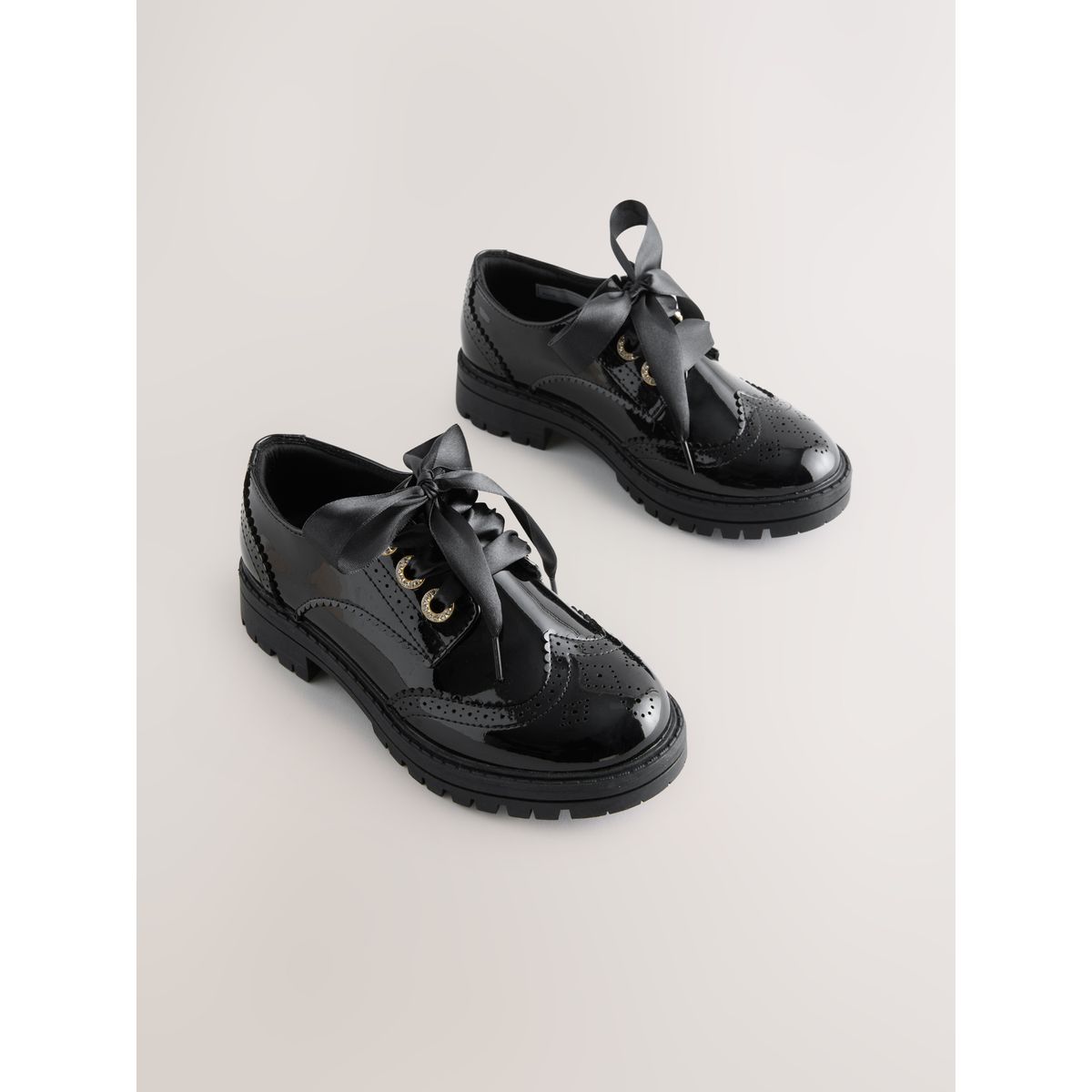 Chaussures richelieu d’école à lacets noir, NEXT
