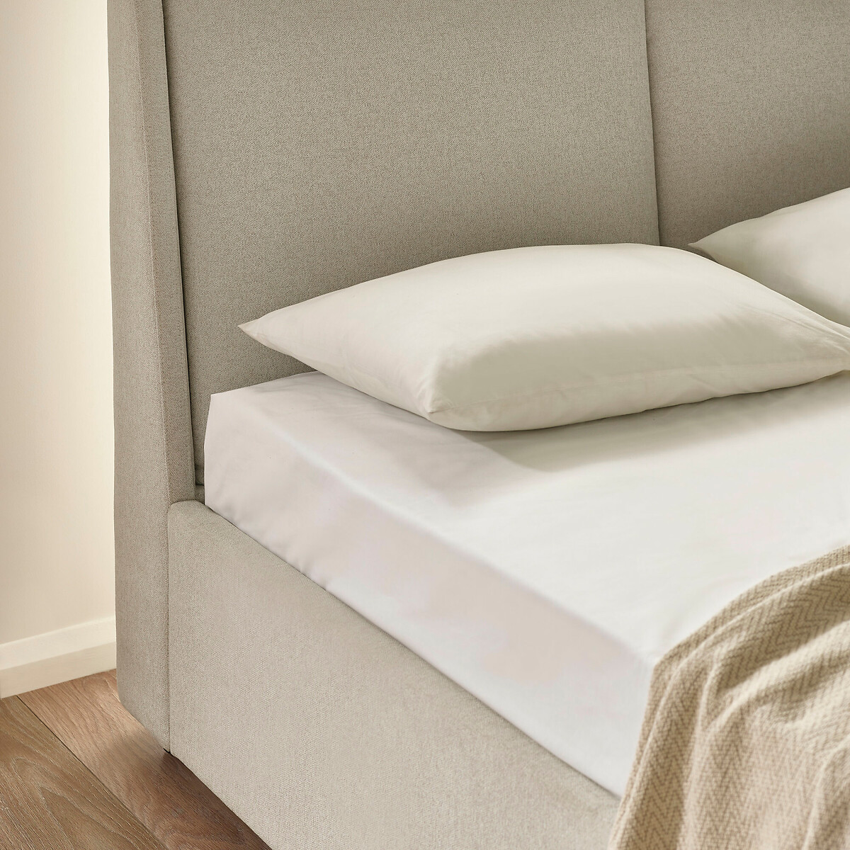 Merrick Pillowback Upholstered Ottoman Storage Bed linen, ÉDITÉ