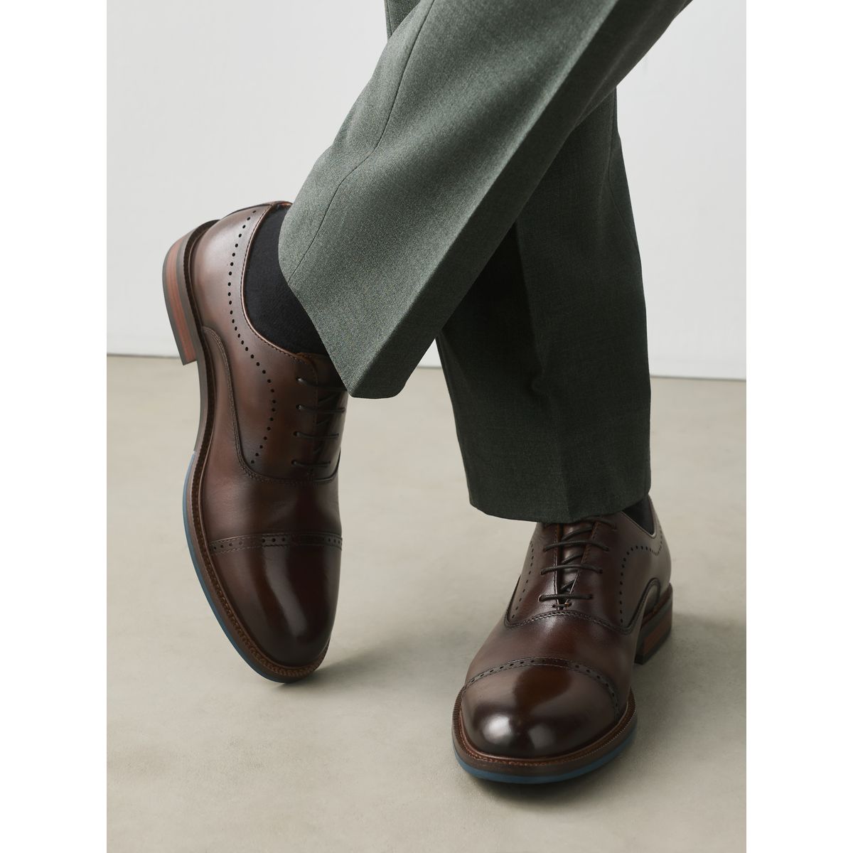 Chaussures oxford en cuir à bout renforcé marron, NEXT