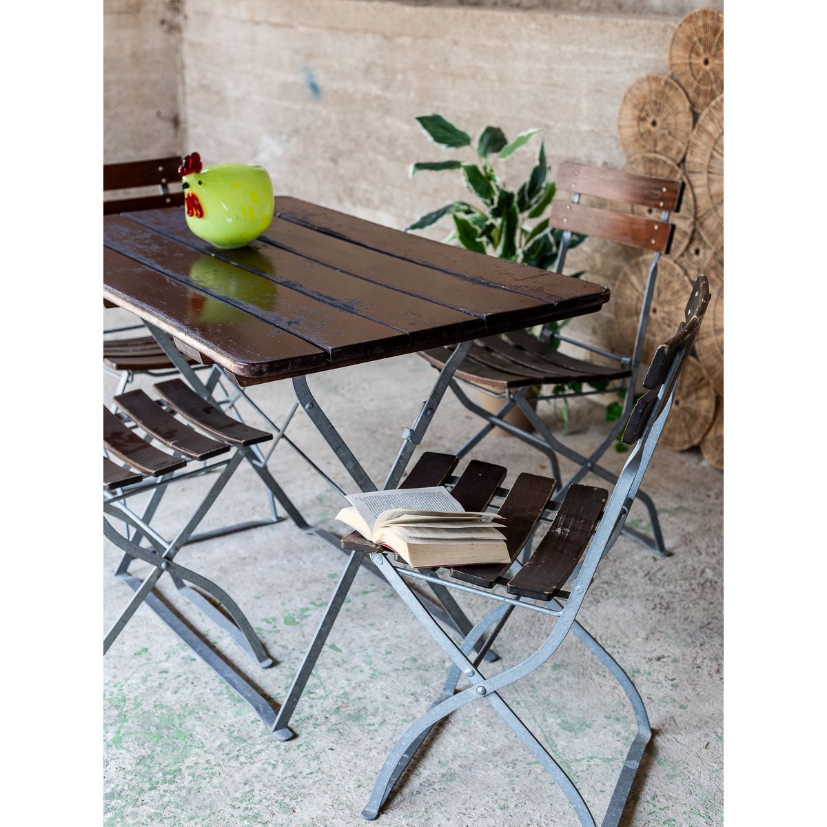 Ensemble de table et chaises d'extérieur Auguste N°19 - Bon état argenté, DEBONGOUT