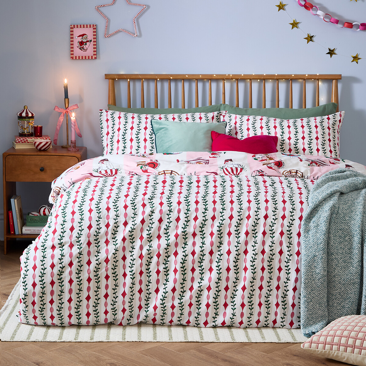 Passport To The North Pole Christmas Reversible Duvet Cover and Pillowcase Set multi-coloured, FURN.