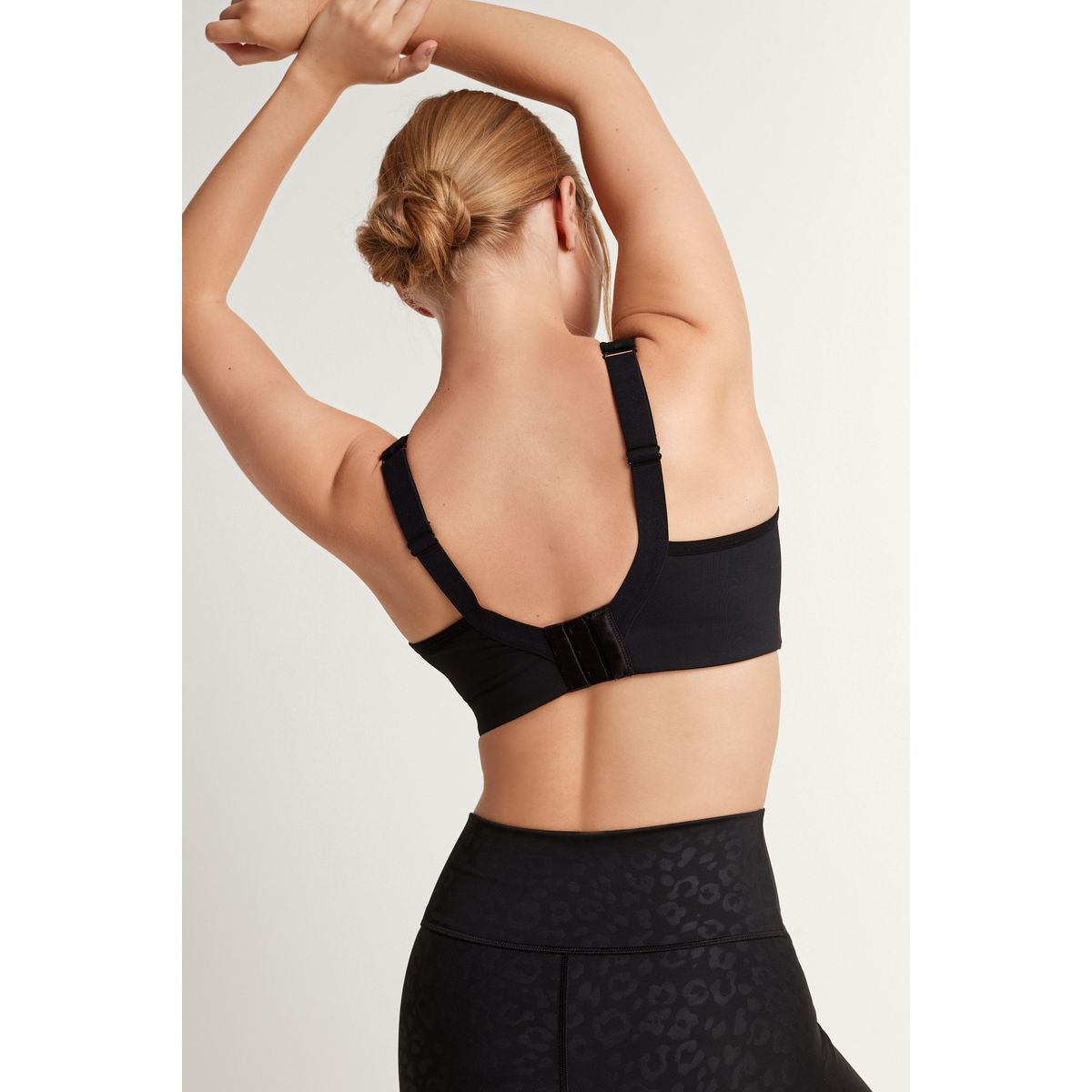 Brassière sport ultra fort impact active tech noir, NEXT