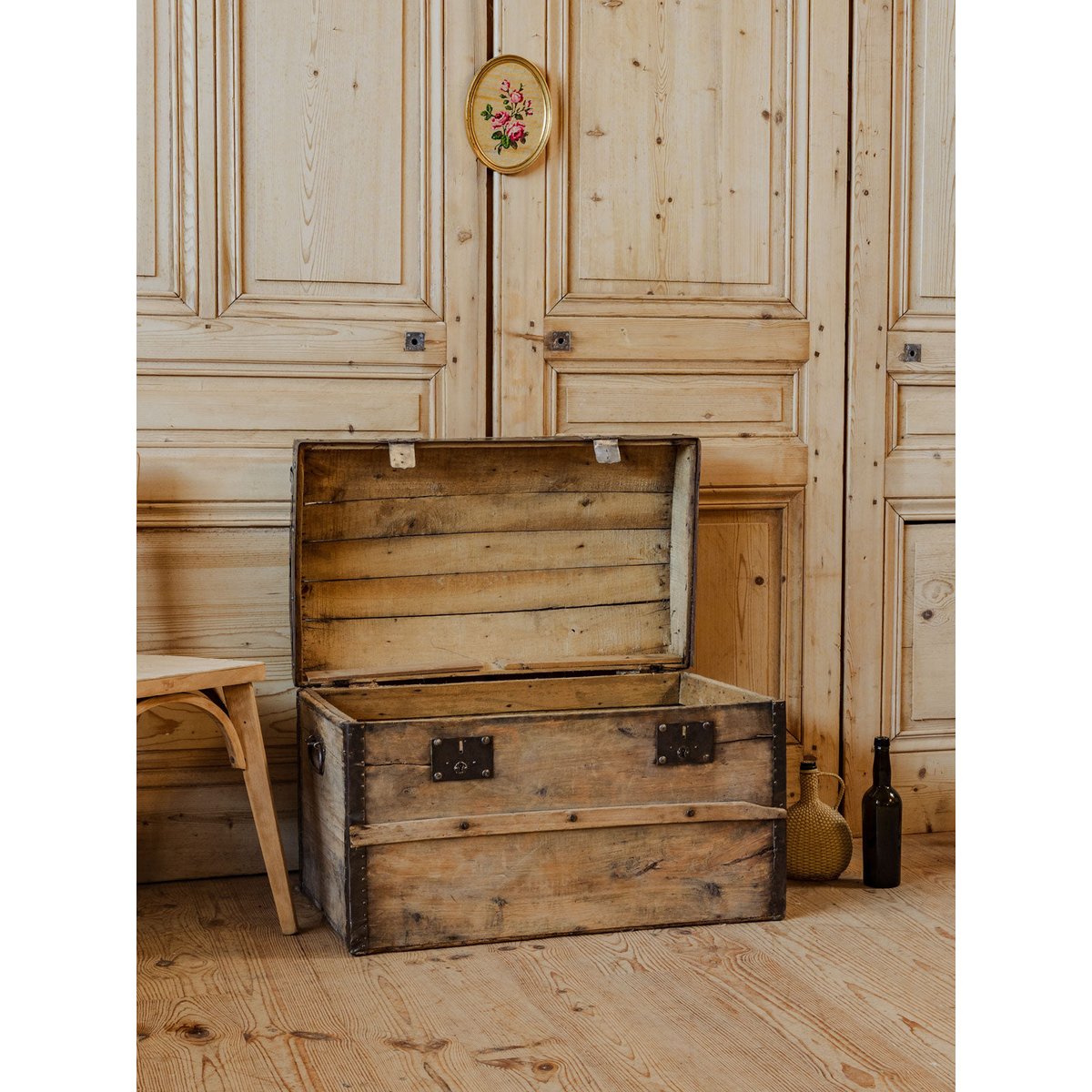 Malle en bois Lucienne N°302 - Bon état bois clair, DEBONGOUT