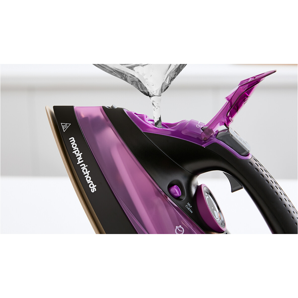 Turbosteam 2800W Steam Iron - 303140 purple, MORPHY RICHARDS