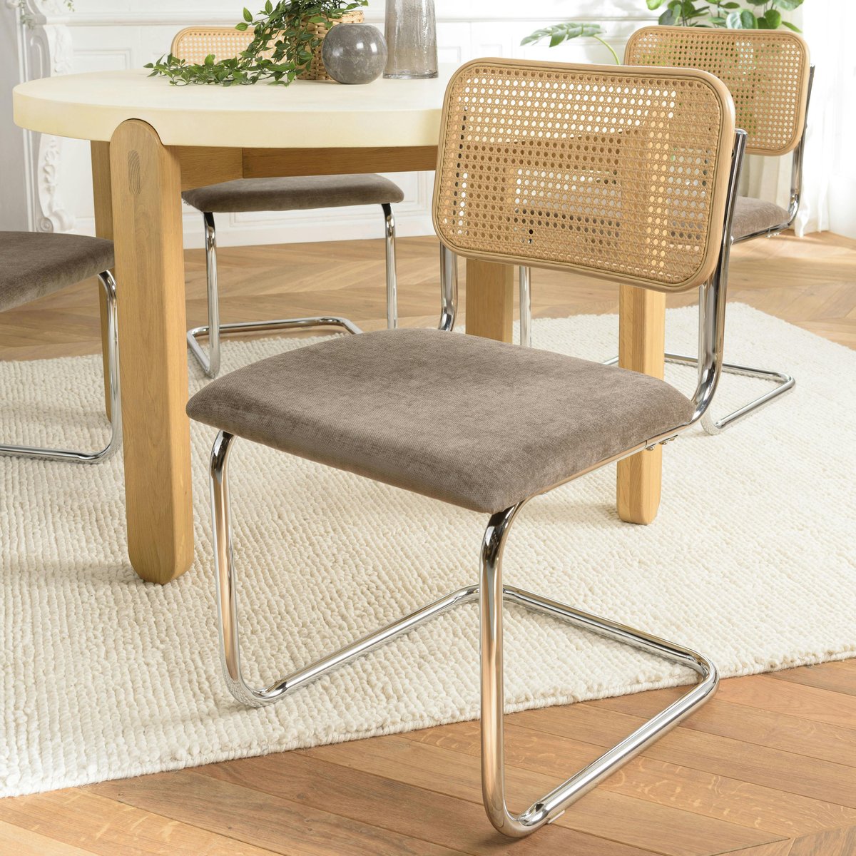 Chaise métal chromé assise velours taupe dossier rotin (lot de 2) LOANO taupe, PIER IMPORT
