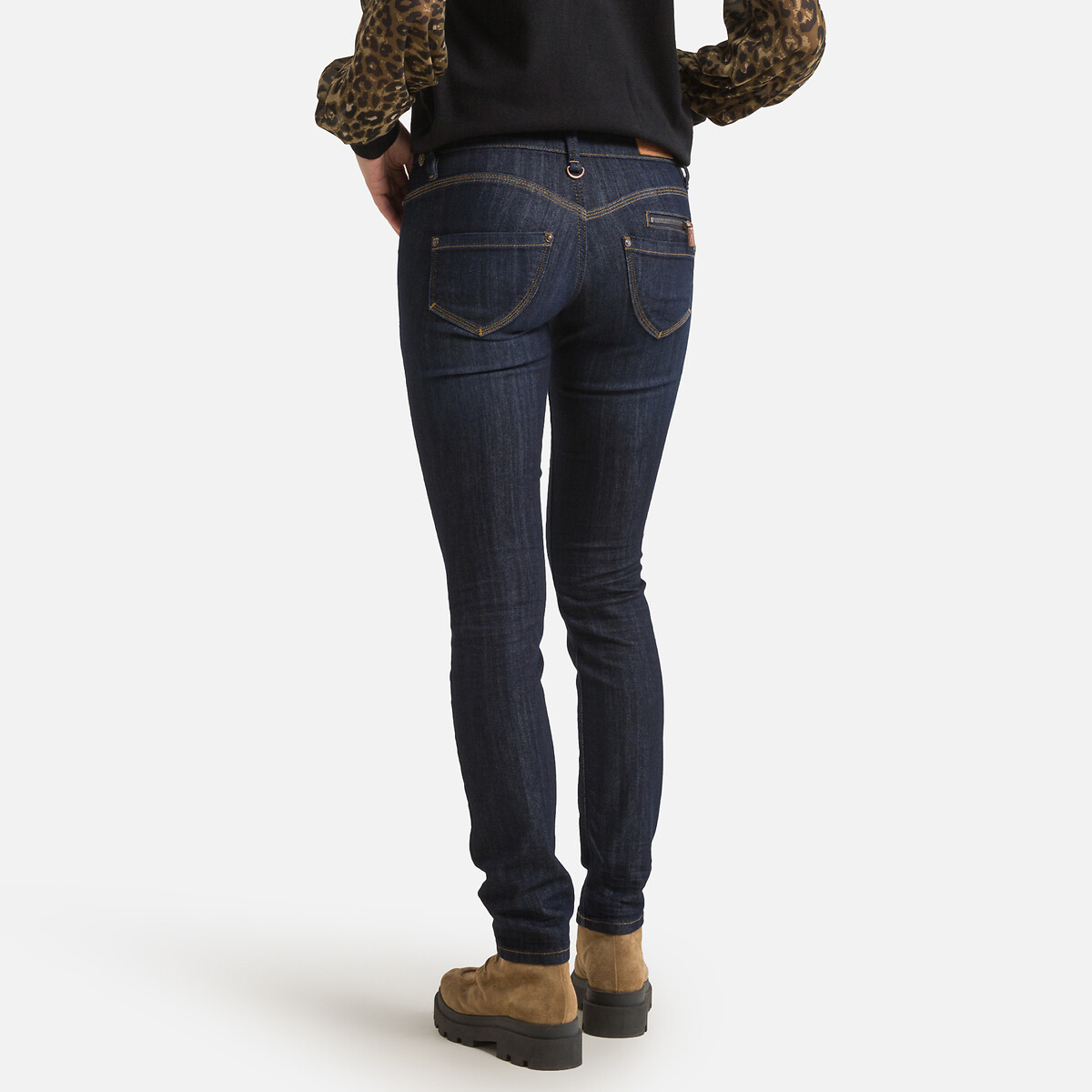 Alexa Slim SDM Jeans in Mid Rise, Length 31.5" untreated blue, FREEMAN T. PORTER