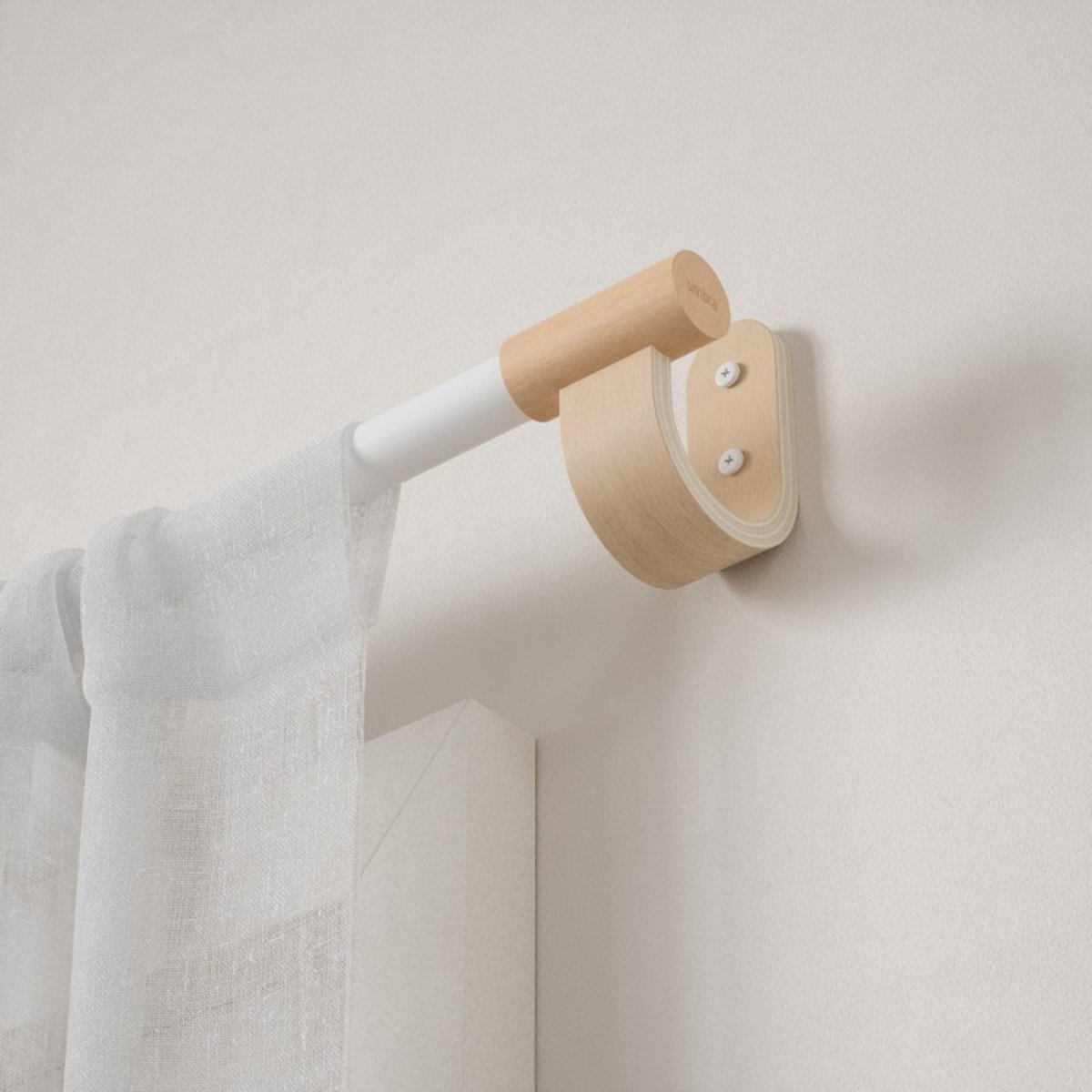 Tringle à rideaux design bois acier  BELLWOOD bois clair, UMBRA