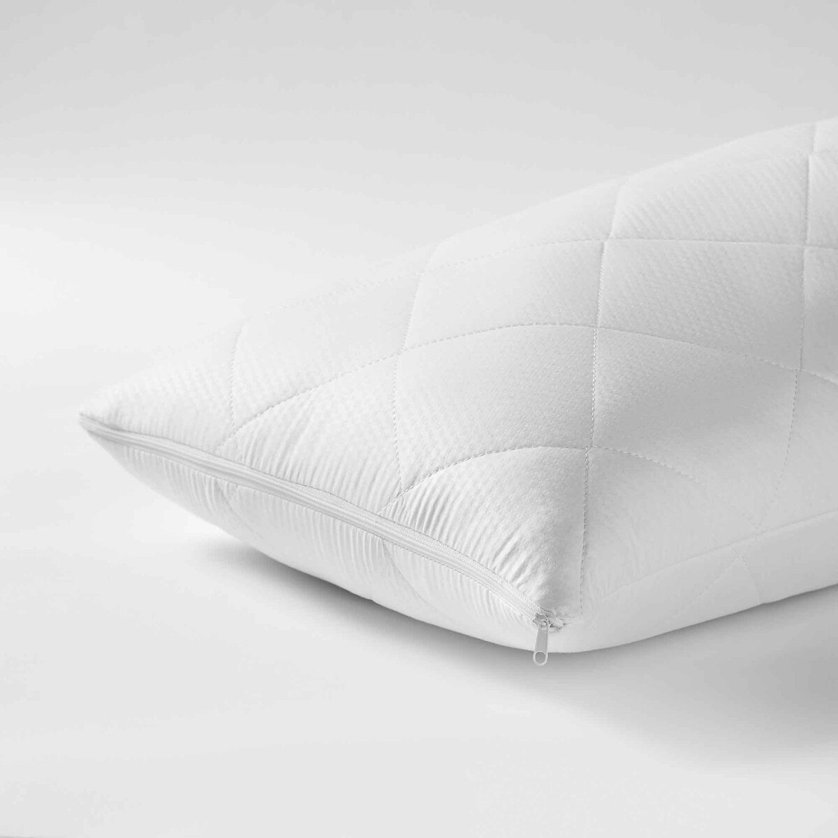 Breathe Moisture Wicking Pillow Protector white, THE FINE BEDDING COMPANY