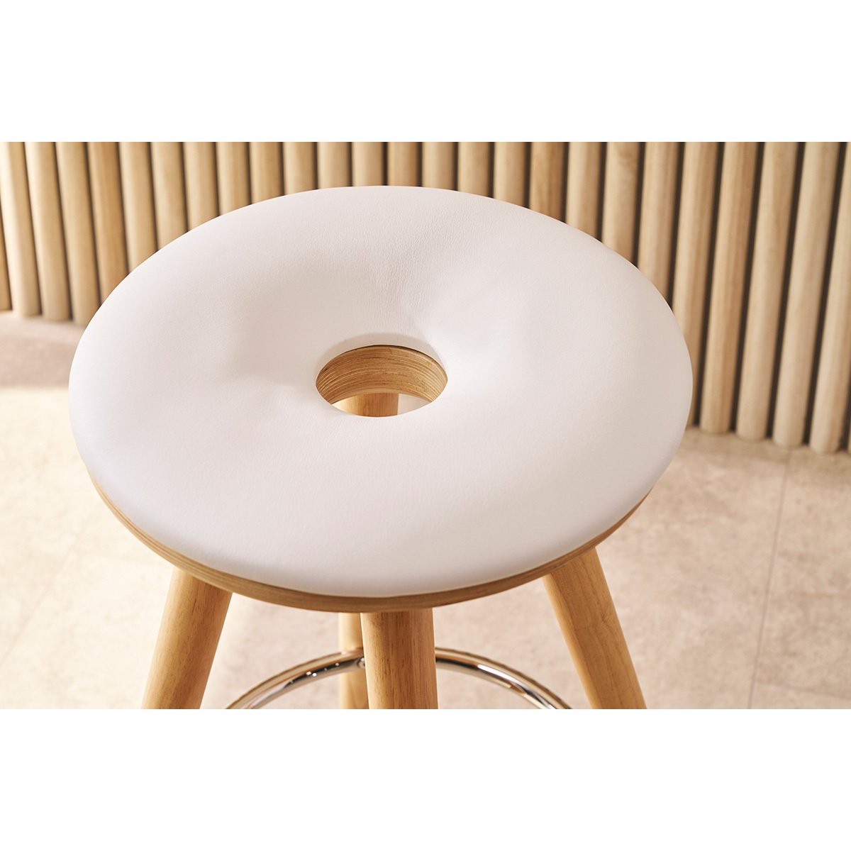 Tabouret de bar scandinave blanc et bois clair 66 cm NORDECO blanc, MILIBOO