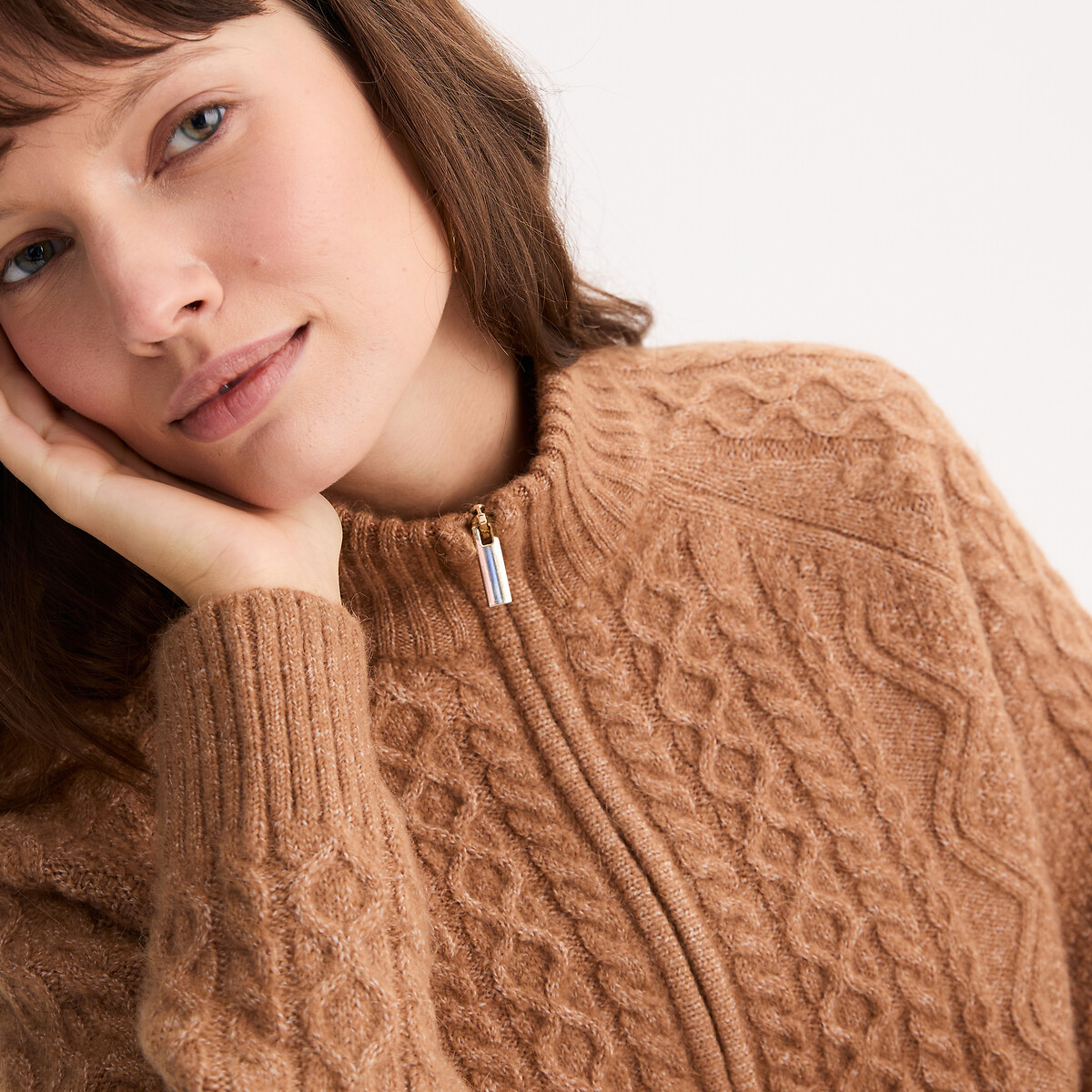 Cardigan zippé, en grosse maille torsadée camel, ANNE WEYBURN