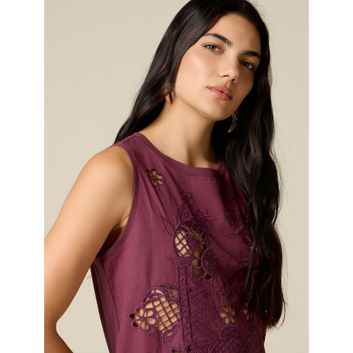 Top avec broderies ajourées violet, OLTRE