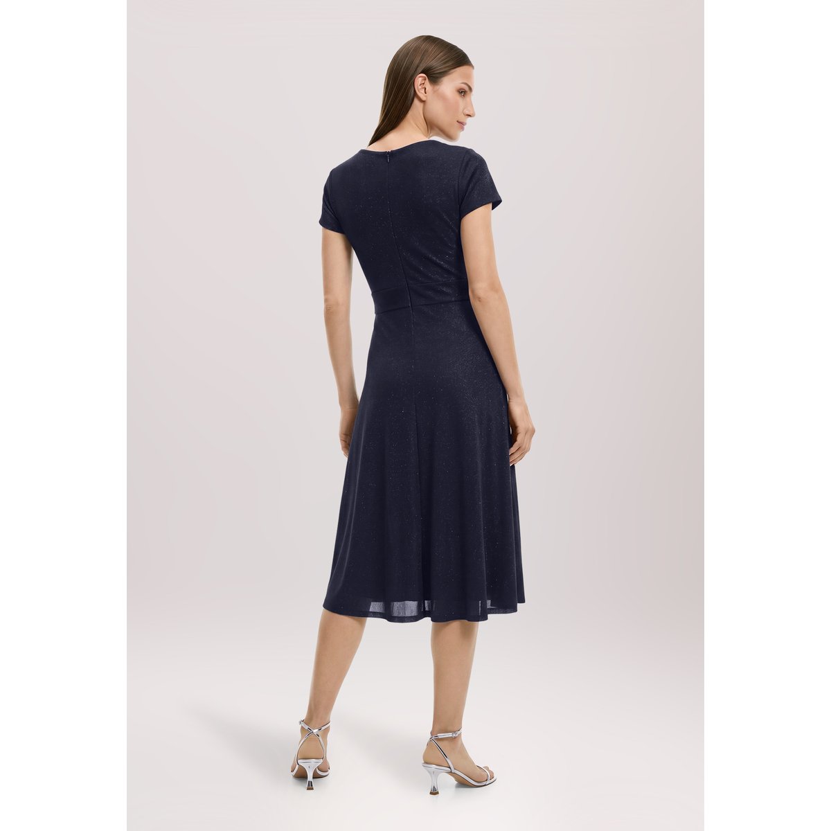 Robe de cocktail au look scintillant night sky, VERA MONT