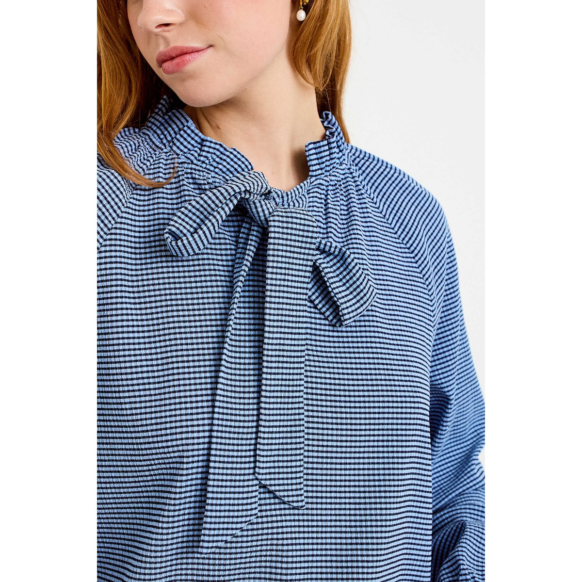 Blouse col montant manches longues bleu, CACHE CACHE