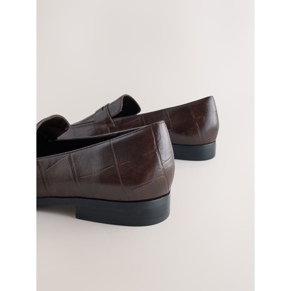 Mocassins forever comfort® à bout carré effet crocodile marron chocolat, NEXT