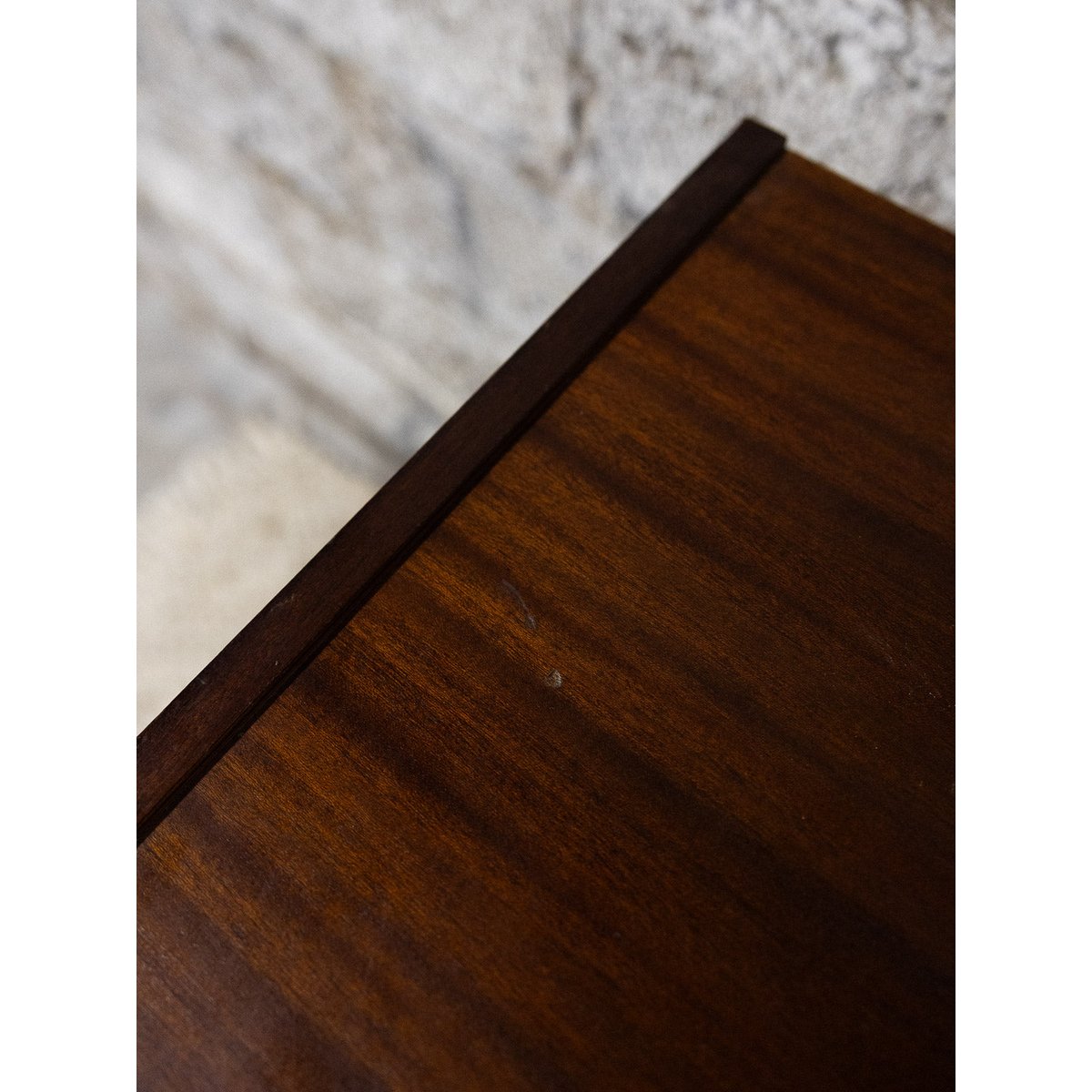 Commode contemporaine en bois Olga N°1048 - Bon état bois foncé, DEBONGOUT