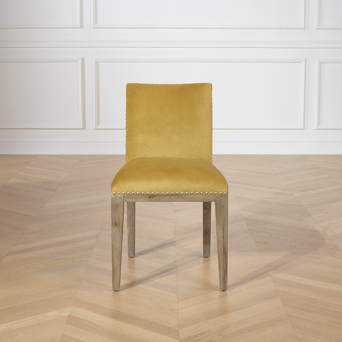 Lot de 2 chaises en acacia et velours clouté KENZA jaune moutarde, ROBIN DES BOIS