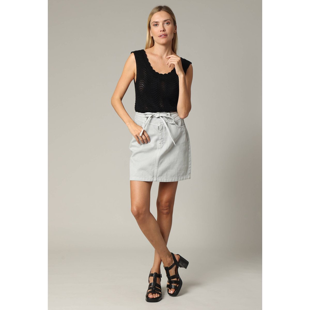 Débardeur en crochet bohème avec col rond BELENA black, DEELUXE