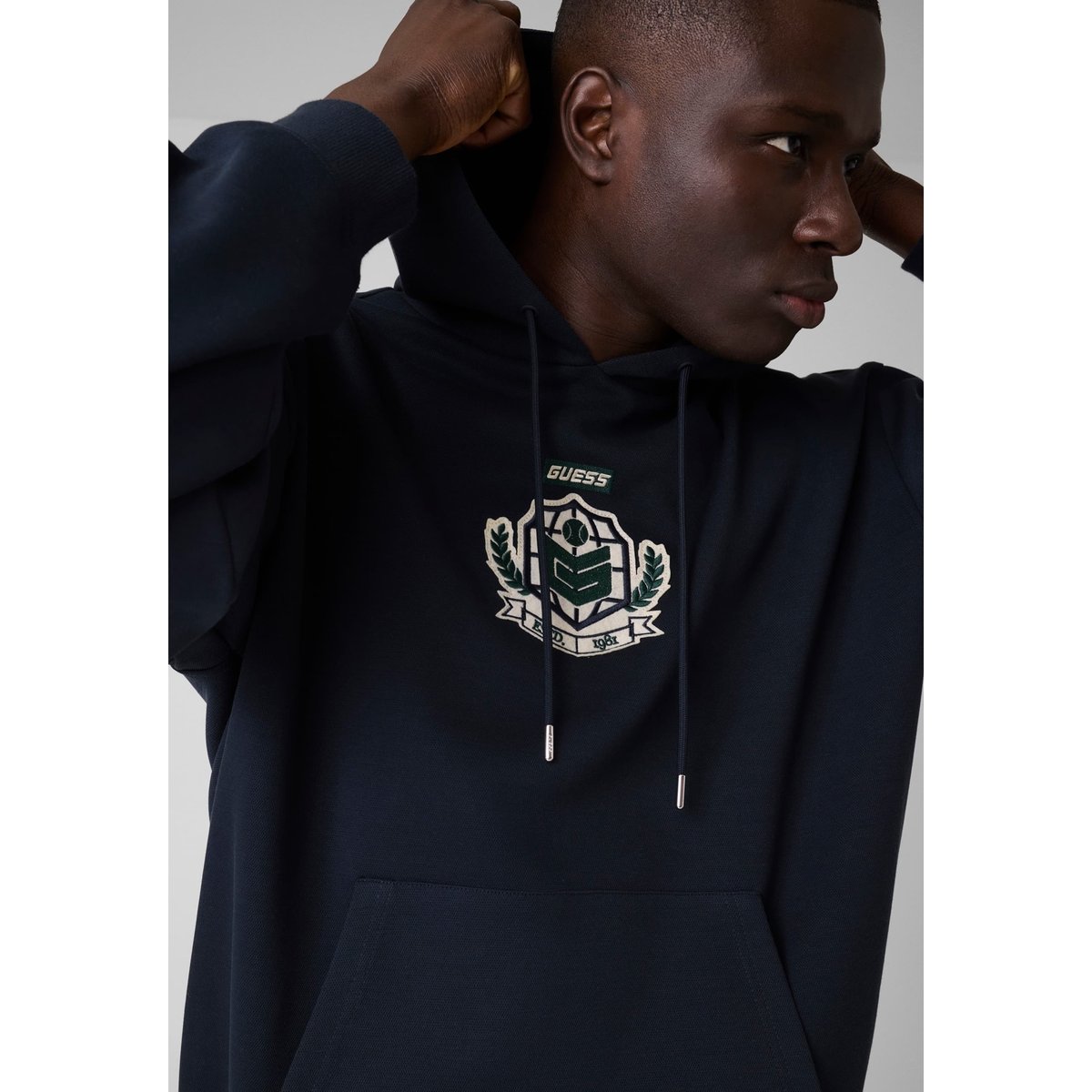 Sweatshirt Avec Logo Brodé bleu foncé, GUESS