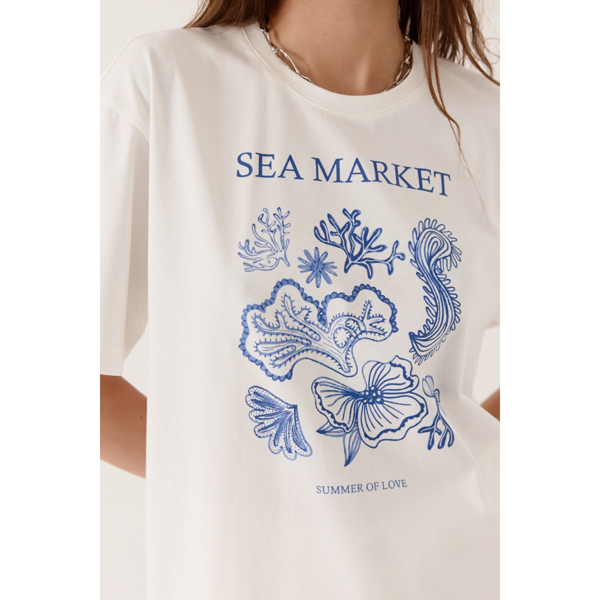 T-shirt à manches courtes col rond avec imprimé devant ILYSIA white, ARTLOVE