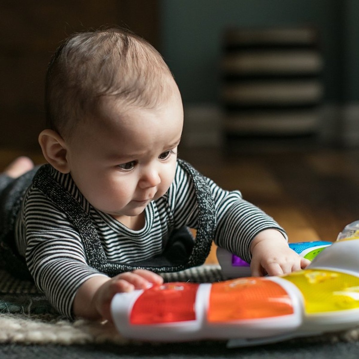 Jouet musical et multilingue multicolore, BABY EINSTEIN