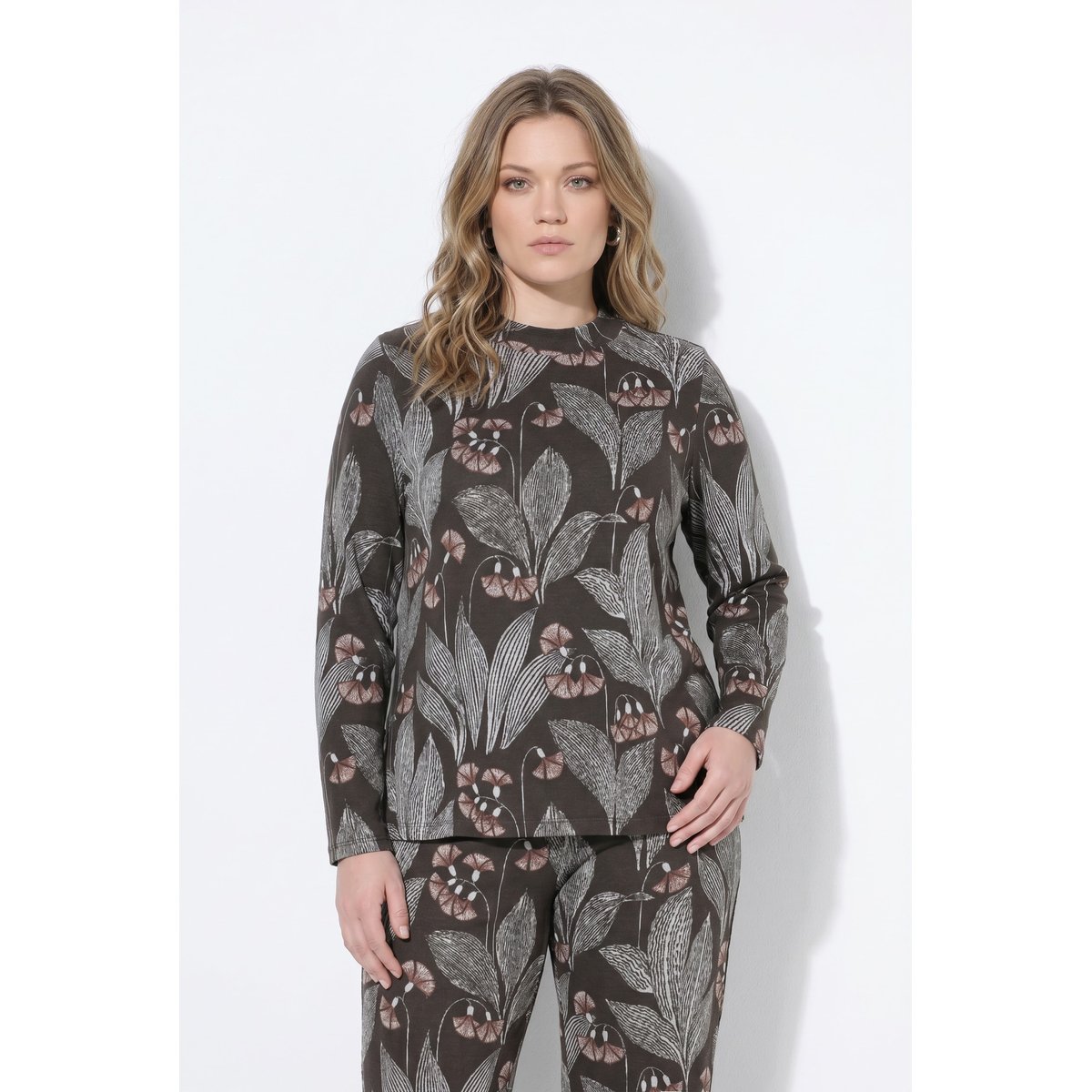 Sweat-shirt en coton bio, motif Jacquard noir marron, ULLA POPKEN