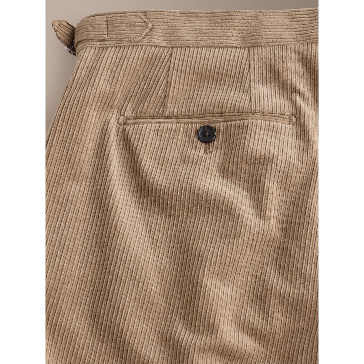 Pantalon de costume ajusté velours/cachemire signature marron fauve, NEXT
