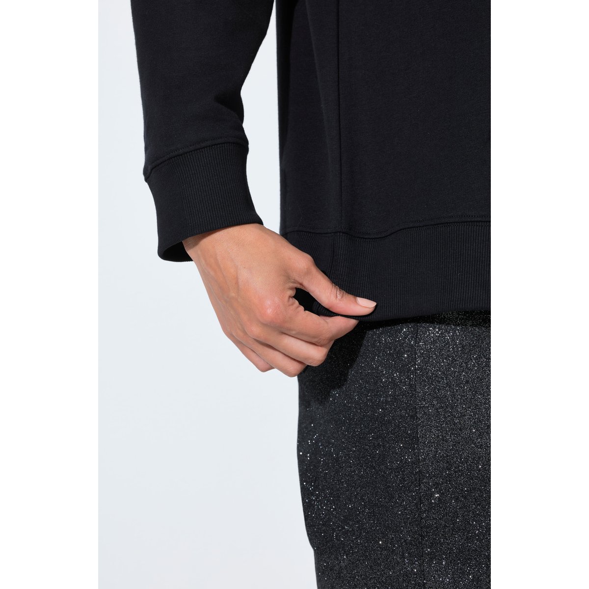 Sweat-shirt avec perles brodées fantaisie noir, ULLA POPKEN