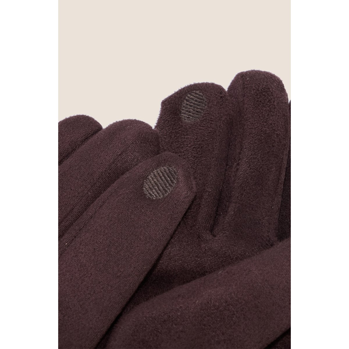 Gants mauve, BREAL