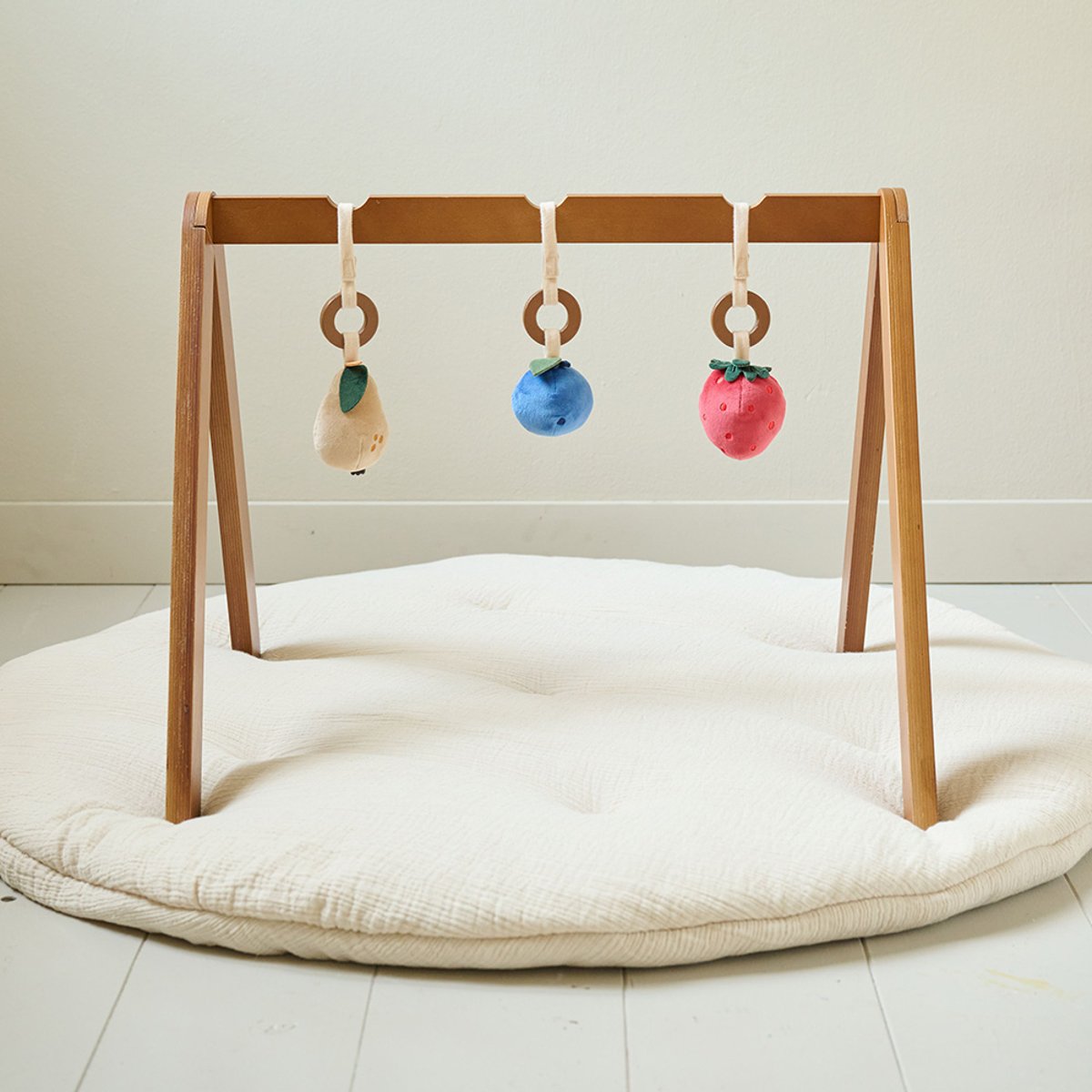 Portique d'éveil bébé FRUIT marron, PETITE AMELIE
