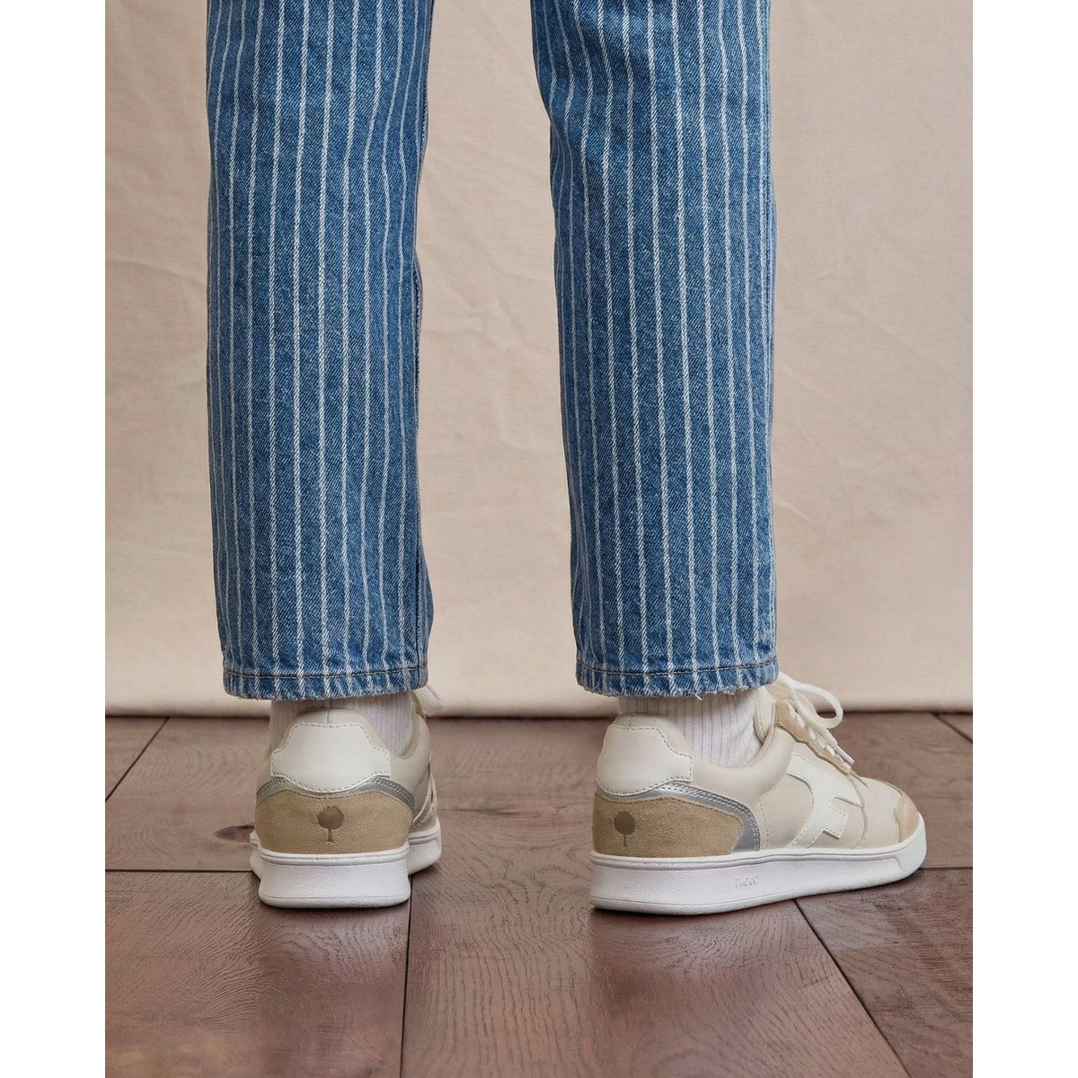 Baskets basses cuir suede HAZEL crème et argentée, FAGUO
