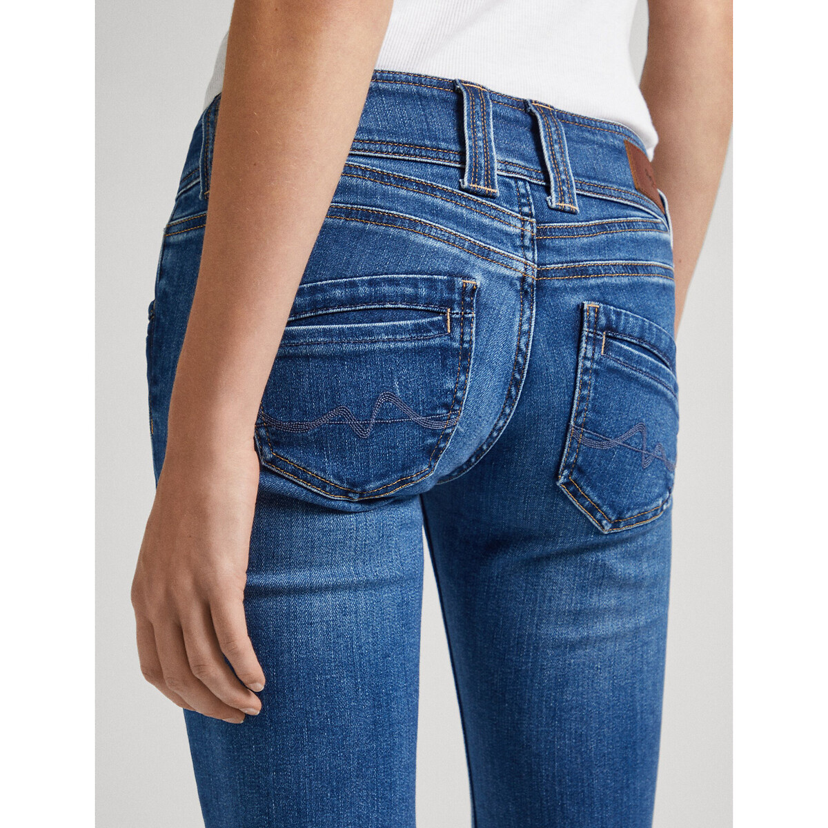 Slim Fit Jeans in Low Rise 90034955, PEPE JEANS