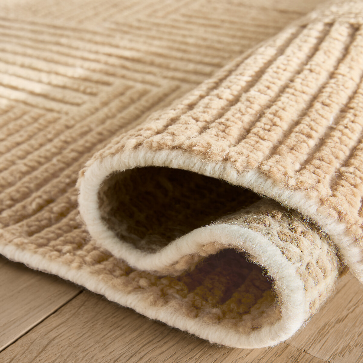 Tweedy Wool Hand-Knotted Rug sand, AM.PM
