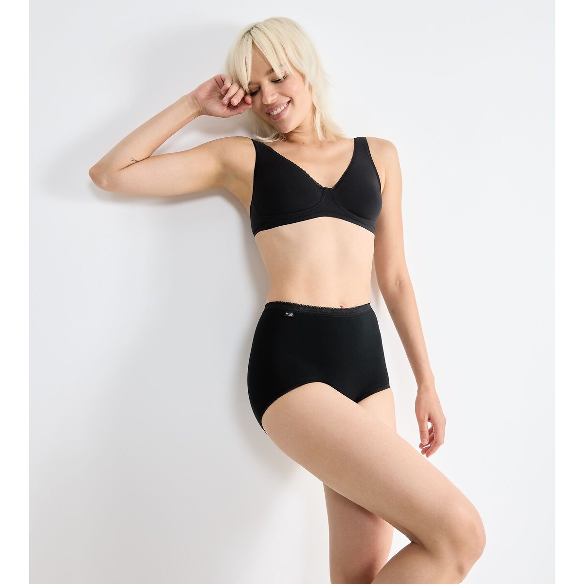 Pack of 4 Basic Maxi Knickers black, SLOGGI