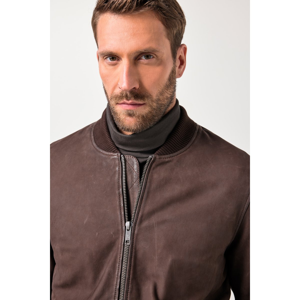 Blouson en cuir, en cuir d'agneau marron foncé, JP1880