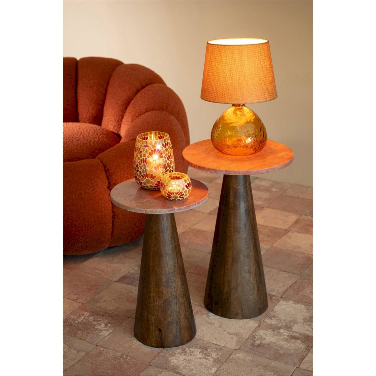 Lampe à poser boule en verre soufflé ocre, RECOLLECTION