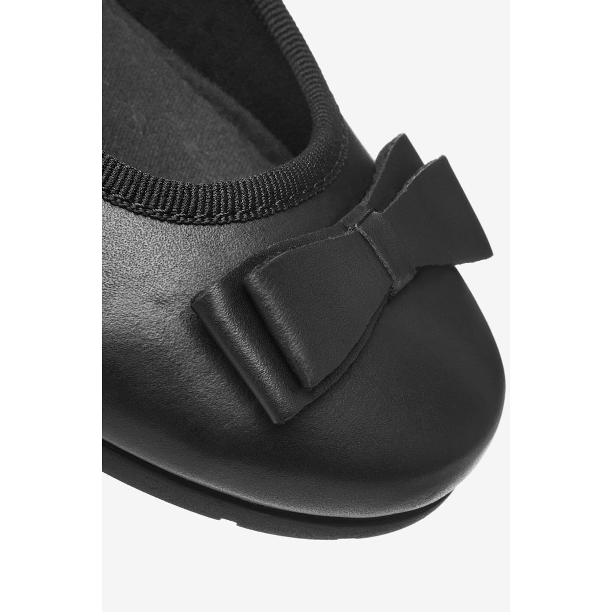 Babies d’écolière en cuir avec nœud noir mat, NEXT