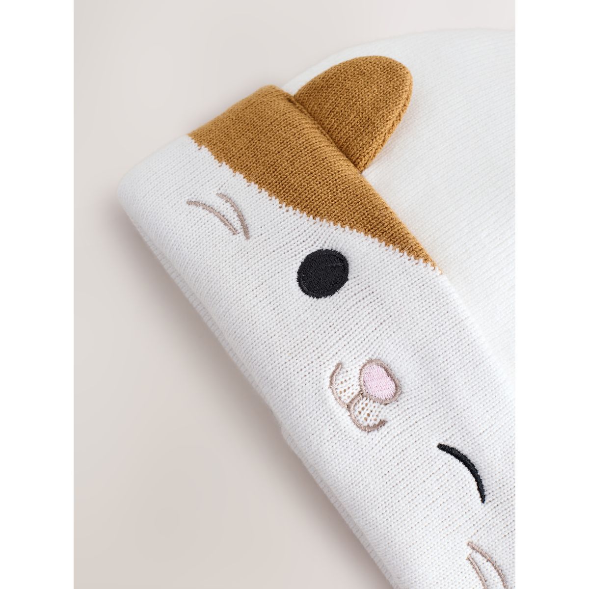 Bonnet à pompon chat squishmallow 3d écru, NEXT