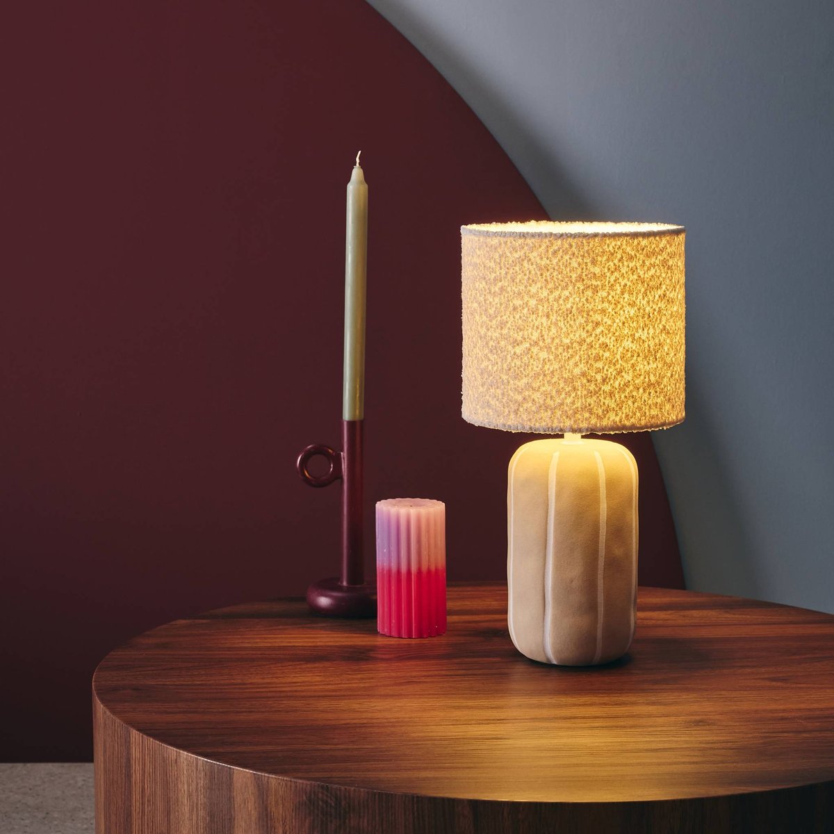 Lampe de table intérieur céramique, abat-jour bouclette H 41cm ROXANE greige, SWEEEK