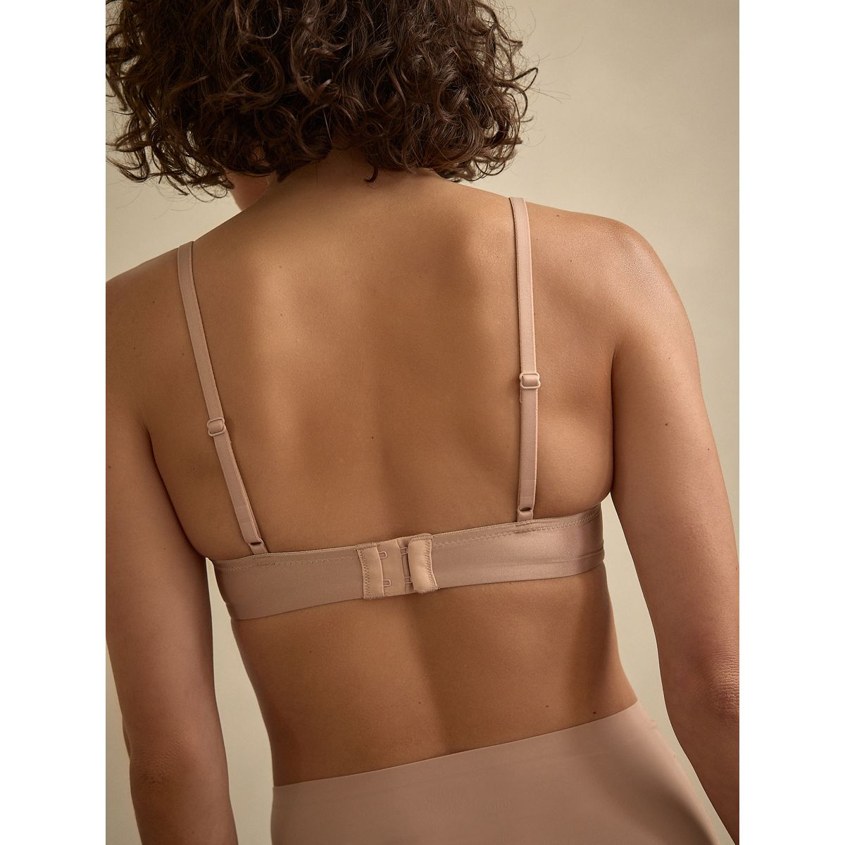 Soutien-gorge invisible, lot de 3 noir/ blanc/ chair, NEXT