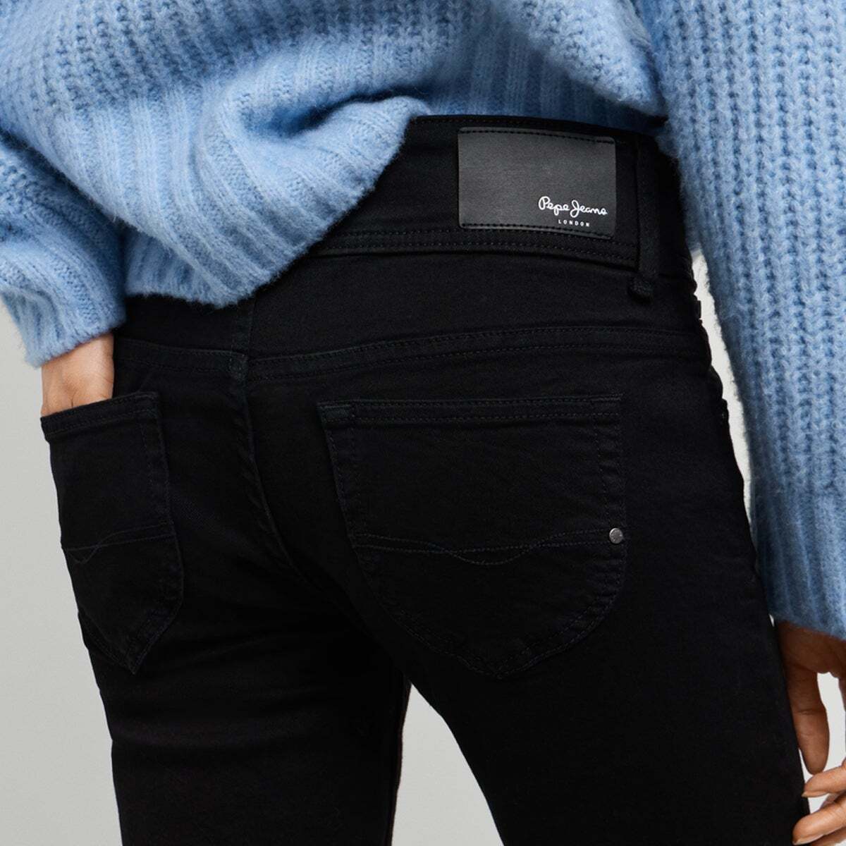 Venus - Jean Coupe Slim, Taille Basse noir profond et propre, PEPE JEANS