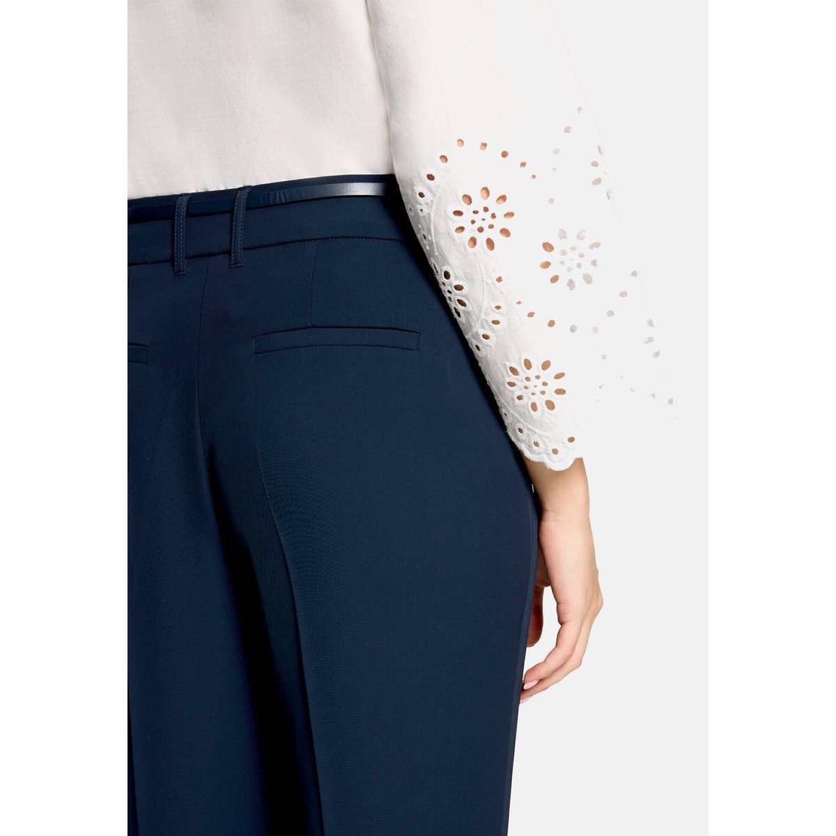 Pantalon en toile unicolore dark sky, BETTY BARCLAY
