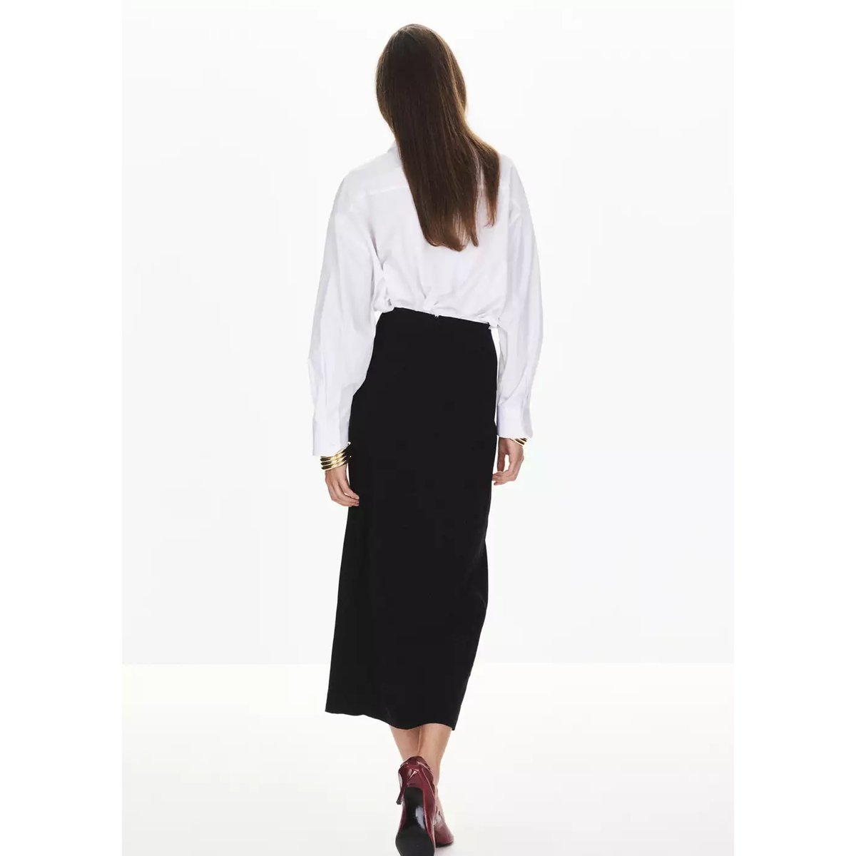 Jupe fendue volant noir, MANGO