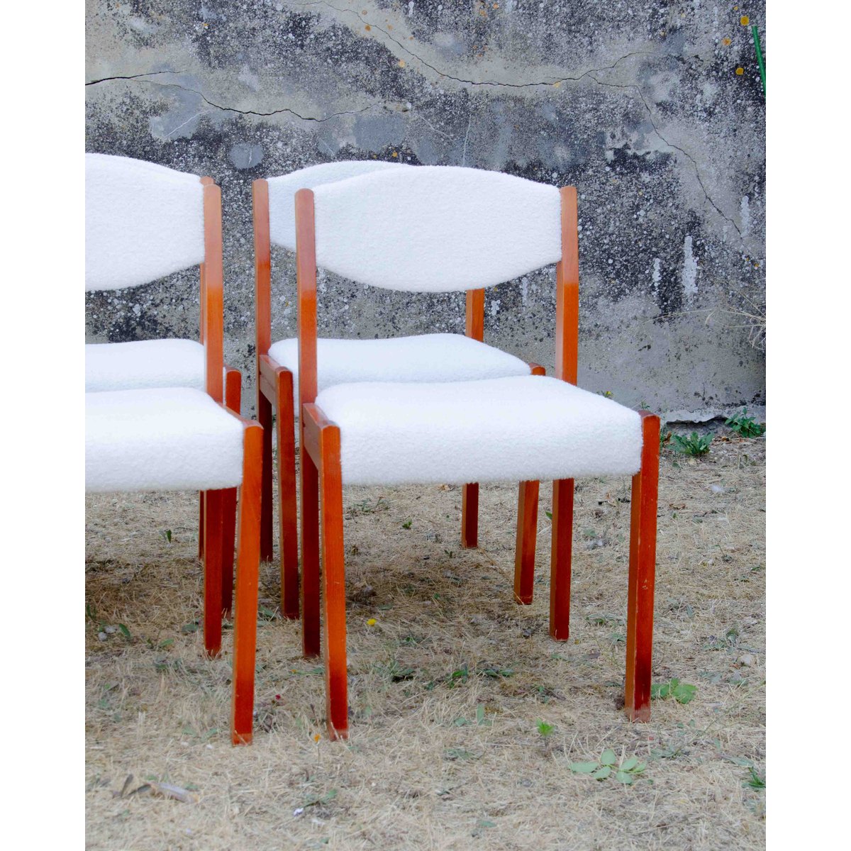 Lot de 6 chaises en bois et tissu bouclette Alma N°1763 - Bon état bois clair, DEBONGOUT