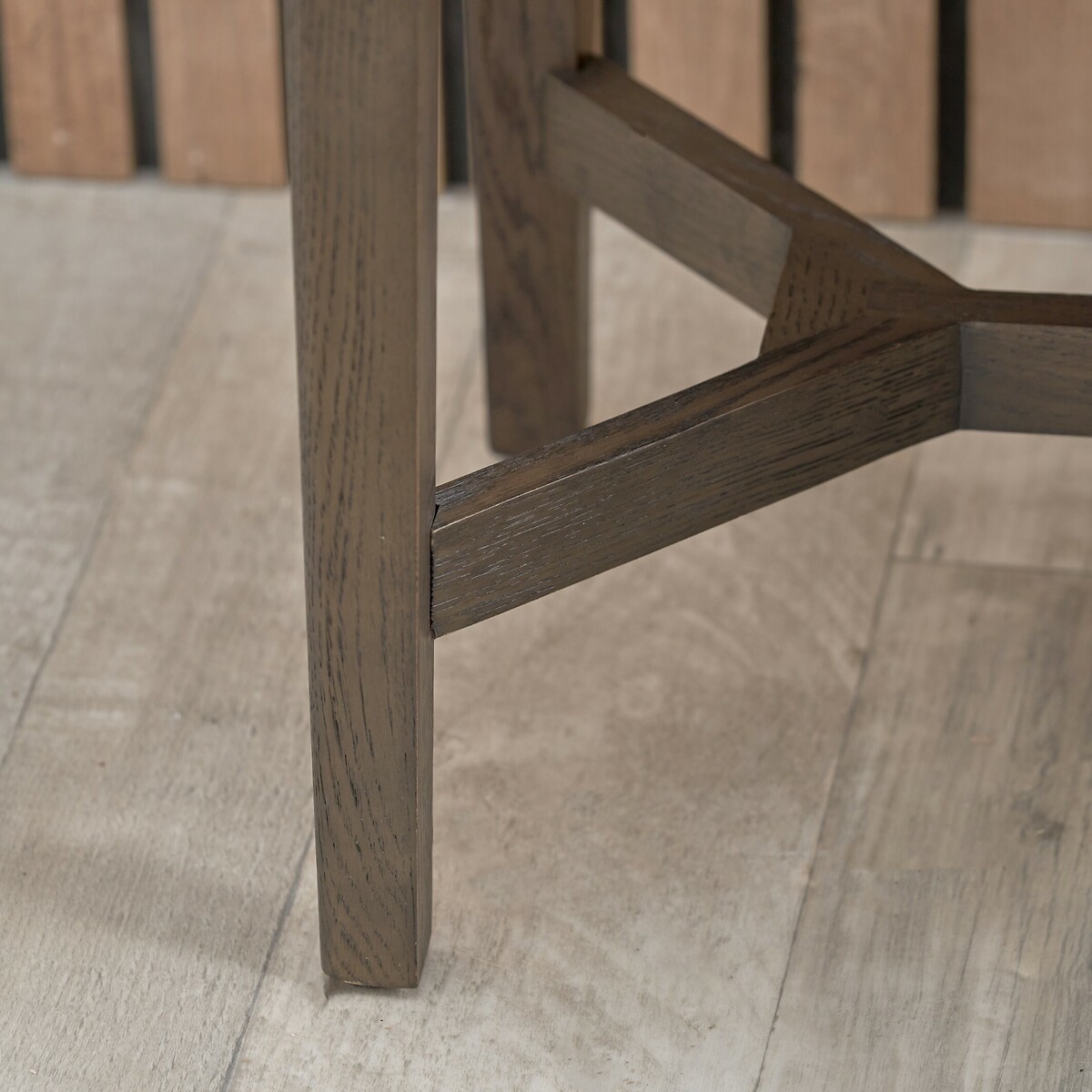 Renzo Fluted Oak Bedside Table smoked oak, ÉDITÉ