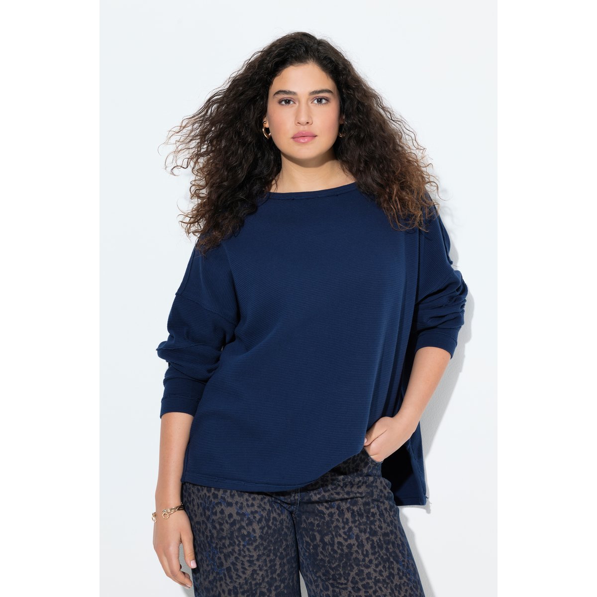 Sweat côtelé à col rond et manches longues bleu encre, ULLA POPKEN