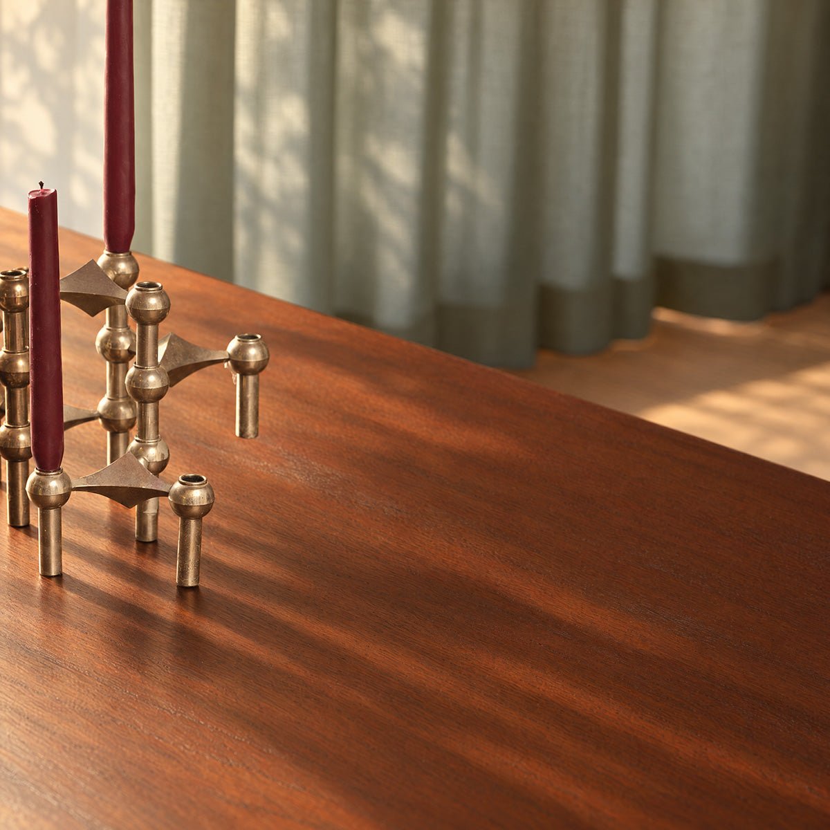 Table en mindi rectangulaire 8 pers. ALVAR marron, BERAH GETAH