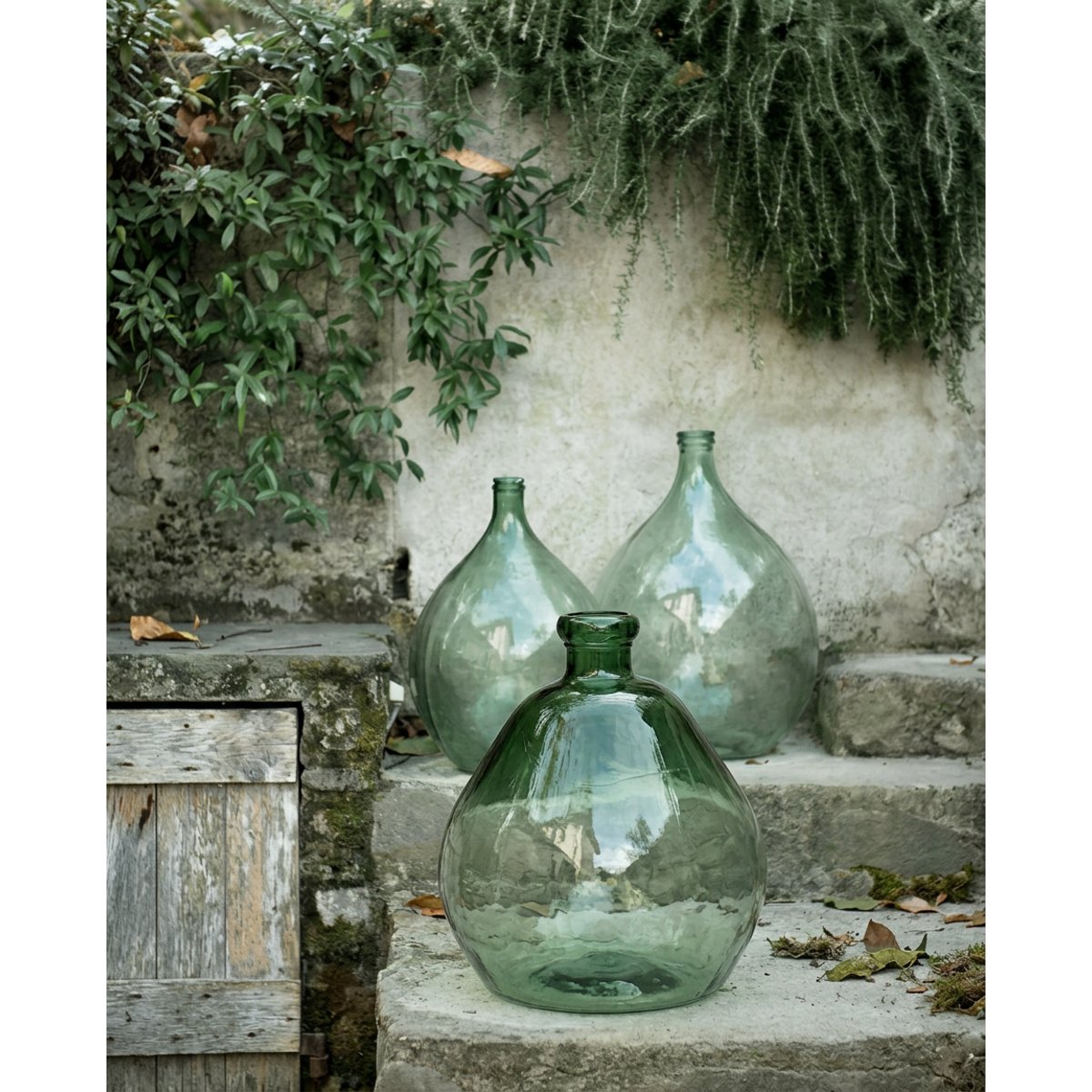 Le vase en verre recyclé BOLAI vert, BAZAR BIZAR