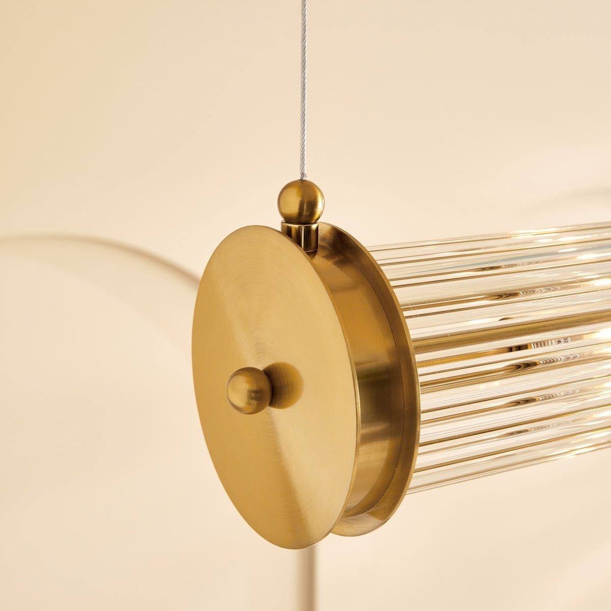 Lustre simple en métal laiton doré TUBES laiton, SIGNATURE