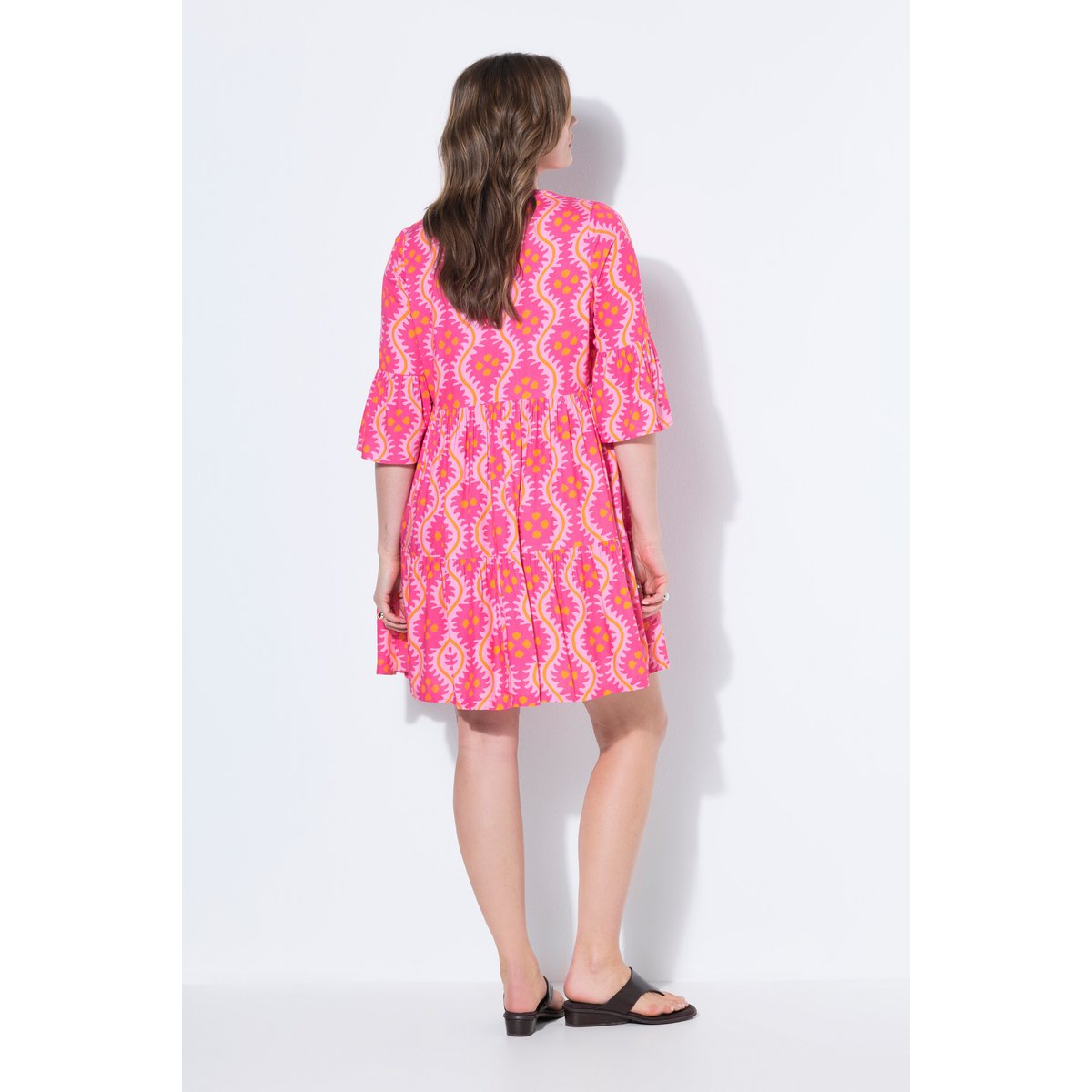 Robe courte évasée, imprimé, volants rose fluo, STUDIO UNTOLD