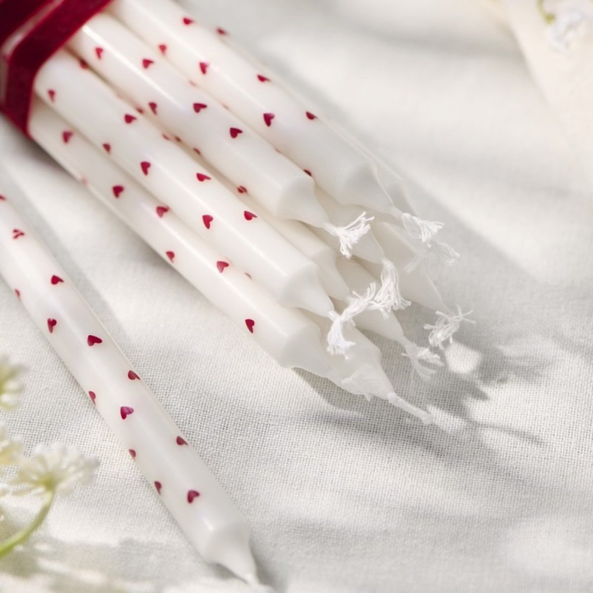 Bougie longue fine coeurs Nordic Swan rouge, IB LAURSEN